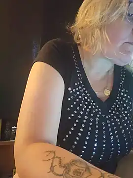 lady charlyne online show from 08/04/26, 04:42