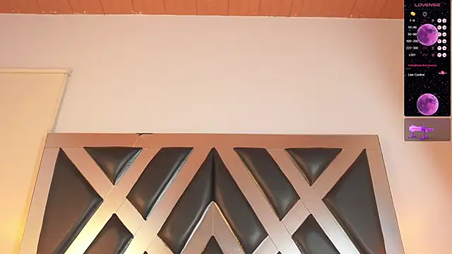 Snapshot of Sofia_Cooper_ chatting on 11/03/25, 07:48 Sofia Cooper online show from 11/03/25, 07:48