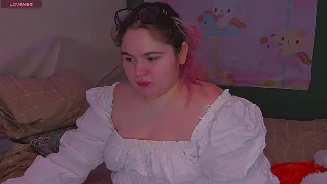 Snapshot of Freakcute_ chatting on 02/27/25, 05:26 Freakcute  online show from 02/27/25, 05:26