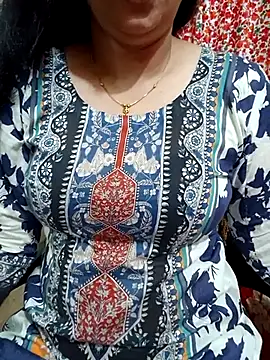 Priya Boudi online show from 10/13/25, 06:41