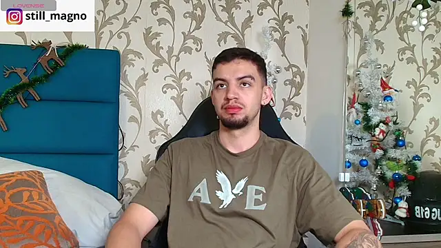 Snapshot of Michael_magno chatting on 12/14/25, 10:58 Michael magno online show from 12/14/25, 10:58