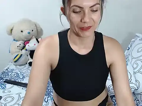 Chantal hott online show from 12/14/24, 02:56