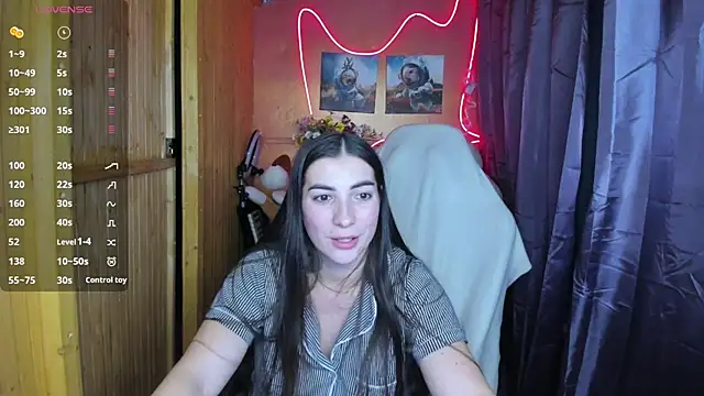 Fiery Brunette  online show from 12/08/24, 08:41