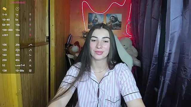 Fiery Brunette  online show from 12/10/24, 04:13