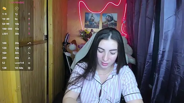 Fiery Brunette  online show from 12/11/24, 11:19