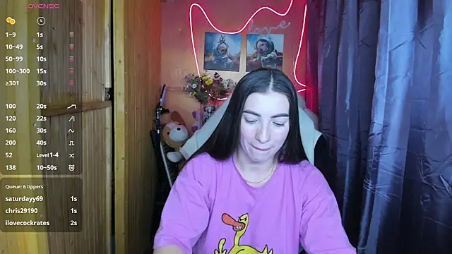 Fiery Brunette  online show from 12/18/24, 06:57