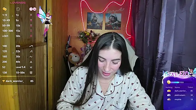 Fiery Brunette  online show from 12/22/24, 07:44
