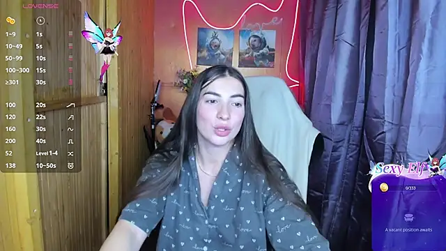 Fiery Brunette  online show from 12/27/24, 12:45