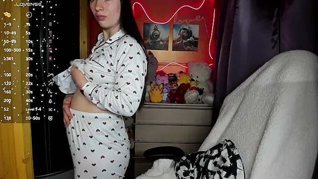 Snapshot of Fiery_Brunette_ chatting on 09/25/25, 03:32 Fiery Brunette  online show from 09/25/25, 03:32