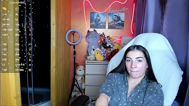 Snapshot of Fiery_Brunette_ chatting on 09/26/25, 11:58 Fiery Brunette  online show from 09/26/25, 11:58