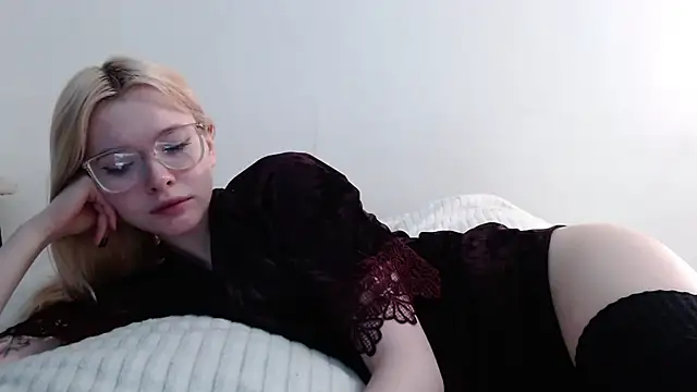 Snapshot of Sataobby chatting on 02/23/25, 01:21 Sataobby online show from 02/23/25, 01:21