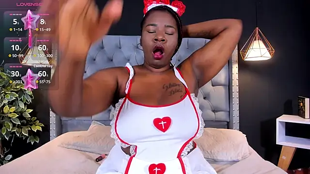 Tammy  vega  online show from 10/24/25, 04:20