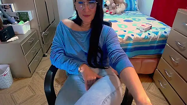 BitterMomXxx online show from 02/26/25, 02:59