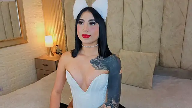 catalina  23 online show from 10/26/25, 02:12