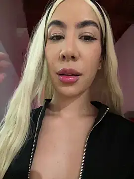 Snapshot of Lauren-Rosse chatting on 04/11/26, 08:46 Lauren-Rosse online show from 04/11/26, 08:46