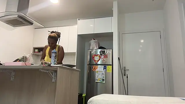 Snapshot of ChocolateCakeQueen chatting on 01/28/25, 02:53 ChocolateCakeQueen online show from 01/28/25, 02:53