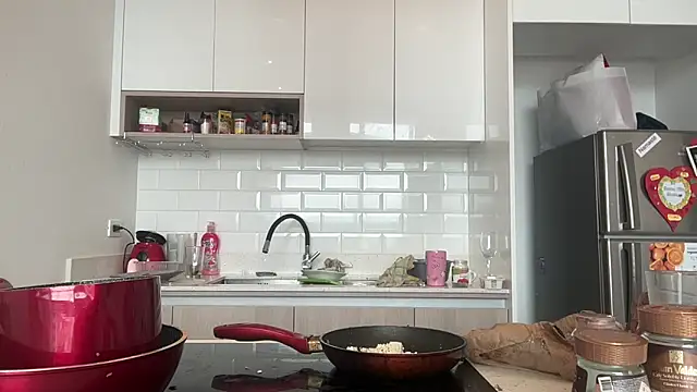 Snapshot of ChocolateCakeQueen chatting on 01/28/25, 05:35 ChocolateCakeQueen online show from 01/28/25, 05:35