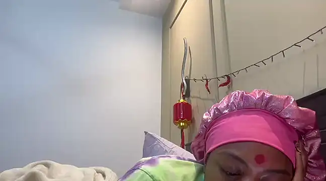 Snapshot of ChocolateCakeQueen chatting on 03/01/25, 01:32 ChocolateCakeQueen online show from 03/01/25, 01:32