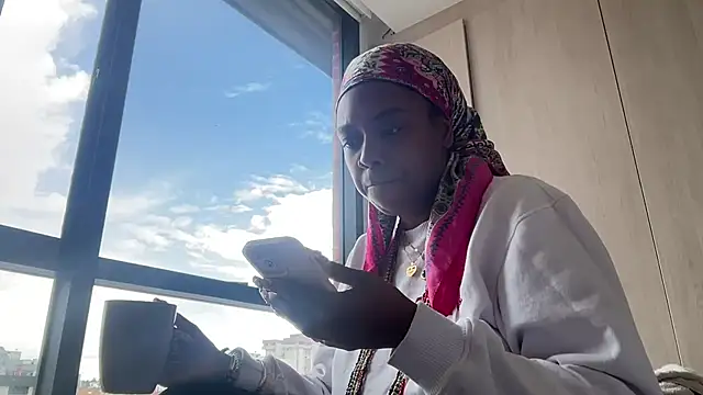 Snapshot of ChocolateCakeQueen chatting on 03/02/25, 07:23 ChocolateCakeQueen online show from 03/02/25, 07:23