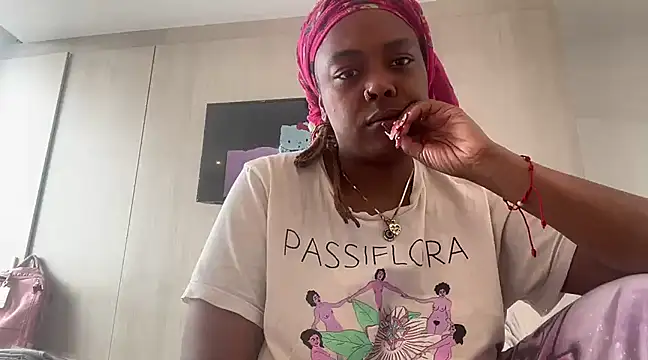 Snapshot of ChocolateCakeQueen chatting on 03/16/25, 07:49 ChocolateCakeQueen online show from 03/16/25, 07:49