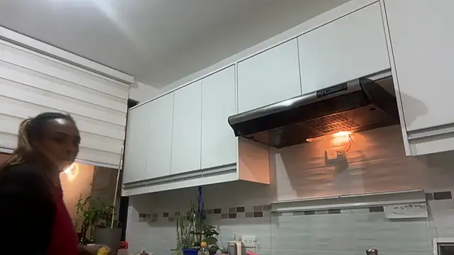 Snapshot of ChocolateCakeQueen chatting on 10/05/25, 02:10 ChocolateCakeQueen online show from 10/05/25, 02:10