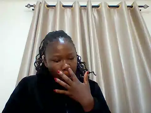 Snapshot of sexy_cutelips chatting on 02/25/26, 06:17 sexy cutelips online show from 02/25/26, 06:17