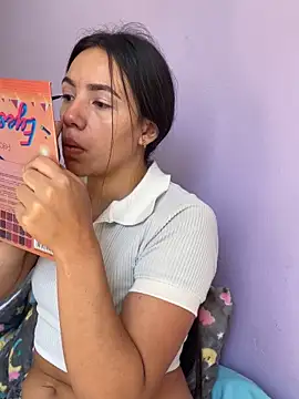 hannahb-e online show from 01/19/25, 04:36