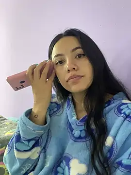 hannahb-e online show from 01/22/25, 02:48