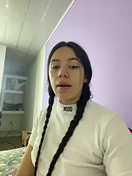 hannahb-e online show from 01/27/25, 11:22