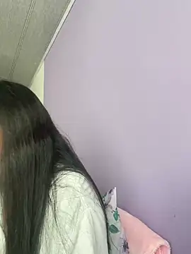 hannahb-e online show from 01/29/25, 06:39