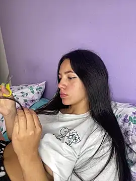 hannahb-e online show from 01/30/25, 05:39