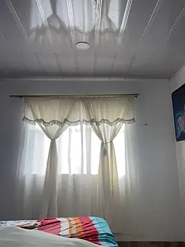 hannahb-e online show from 03/09/25, 01:59