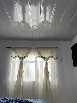 hannahb-e online show from 10/04/25, 02:37