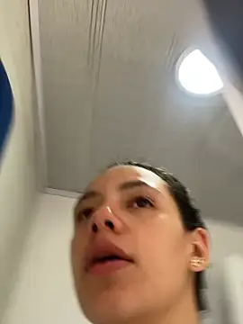 hannahb-e online show from 06/10/26, 04:39