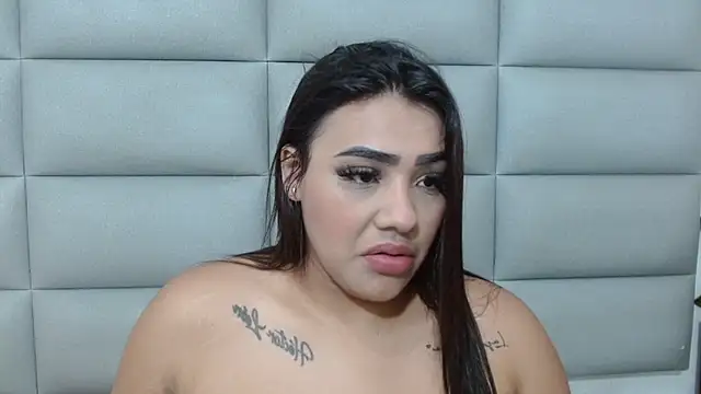 emily brontee  online show from 09/17/25, 12:51