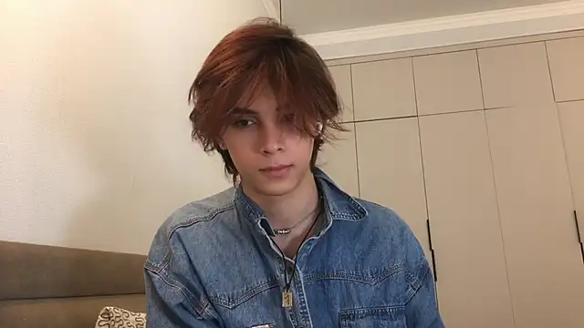 k0sta  online show from 12/31/24, 07:42