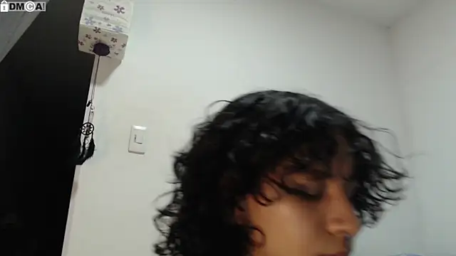 AlinaWoolf  online show from 09/16/25, 04:35