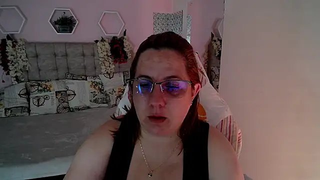 katie joness  online show from 01/22/25, 02:14