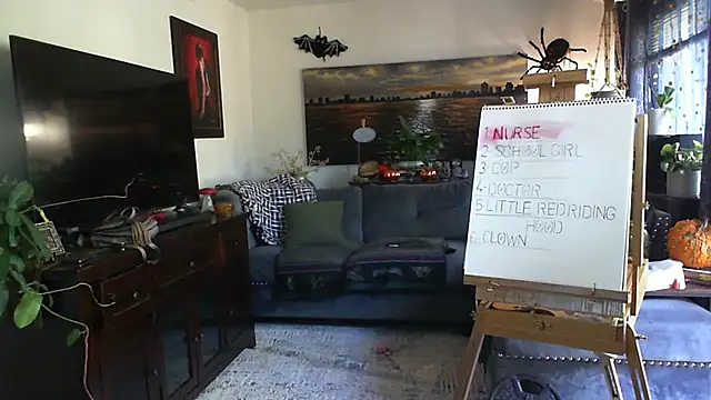 CeceilaMoon online show from 10/24/25, 02:46