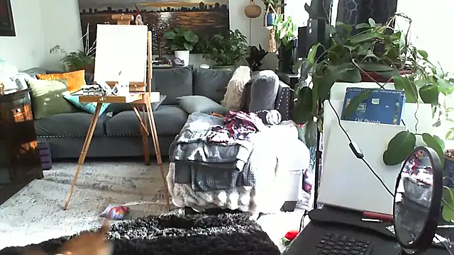 CeceilaMoon online show from 12/13/25, 09:42