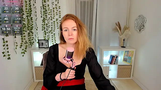 Snapshot of Asha_Glooom chatting on 10/14/25, 06:20 Asha Glooom online show from 10/14/25, 06:20