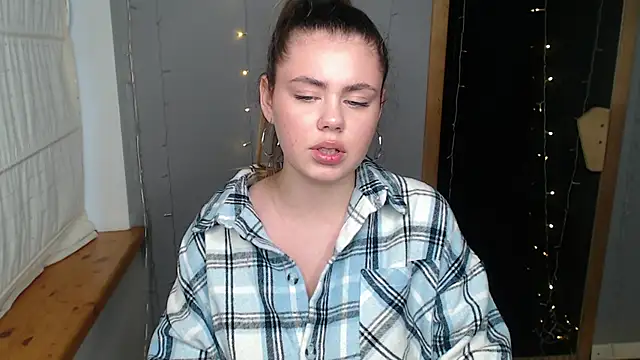 IsabellaBler online show from 12/08/24, 09:57