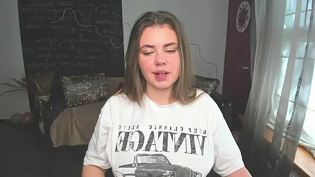 IsabellaBler online show from 05/19/26, 05:47
