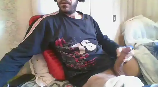 Snapshot of tozebrito_hd chatting on 02/08/25, 01:11 tozebrito hd online show from 02/08/25, 01:11