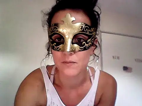 Snapshot of Masquegirlmysterious chatting on 09/30/25, 11:59 Masquegirlmysterious online show from 09/30/25, 11:59