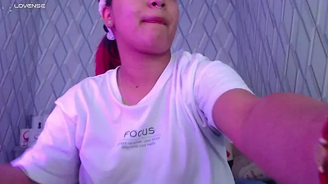 NicolleTaylor online show from 01/20/25, 03:59