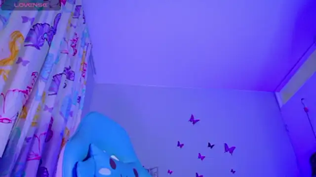 NicolleTaylor online show from 05/19/26, 03:24