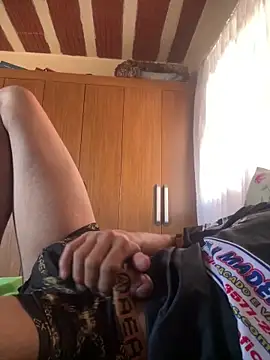 Snapshot of Mkl244 chatting on 02/26/25, 11:41 Mkl244 online show from 02/26/25, 11:41