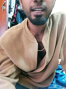 Snapshot of Csndy chatting on 10/04/25, 12:03 Csndy online show from 10/04/25, 12:03