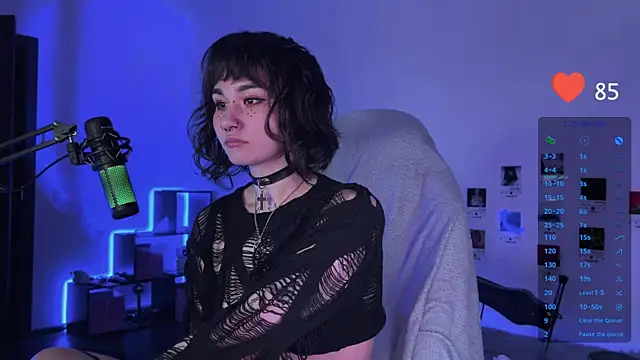 deadlysweet online show from 12/17/24, 10:22